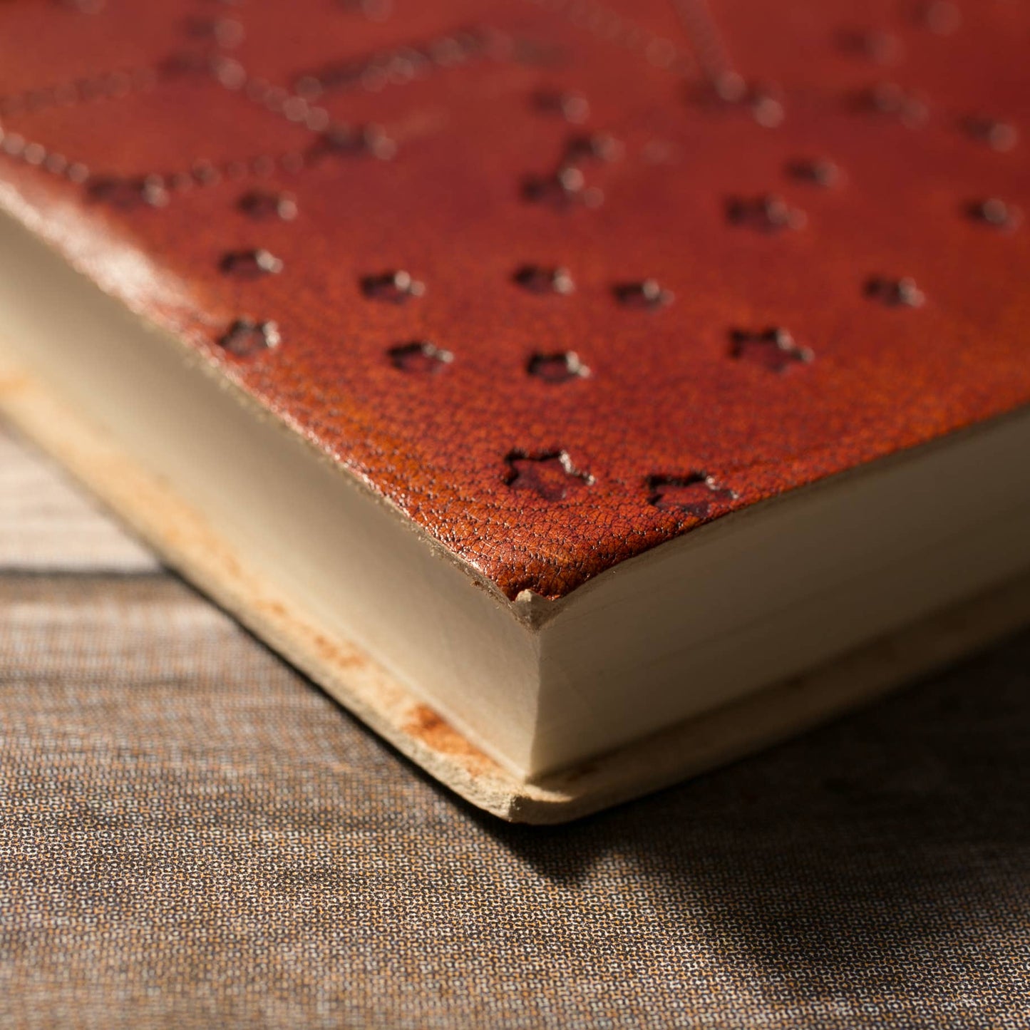 "If A Story" Handmade Quote Leather Journal - 5x7 Brown: Elastic Band