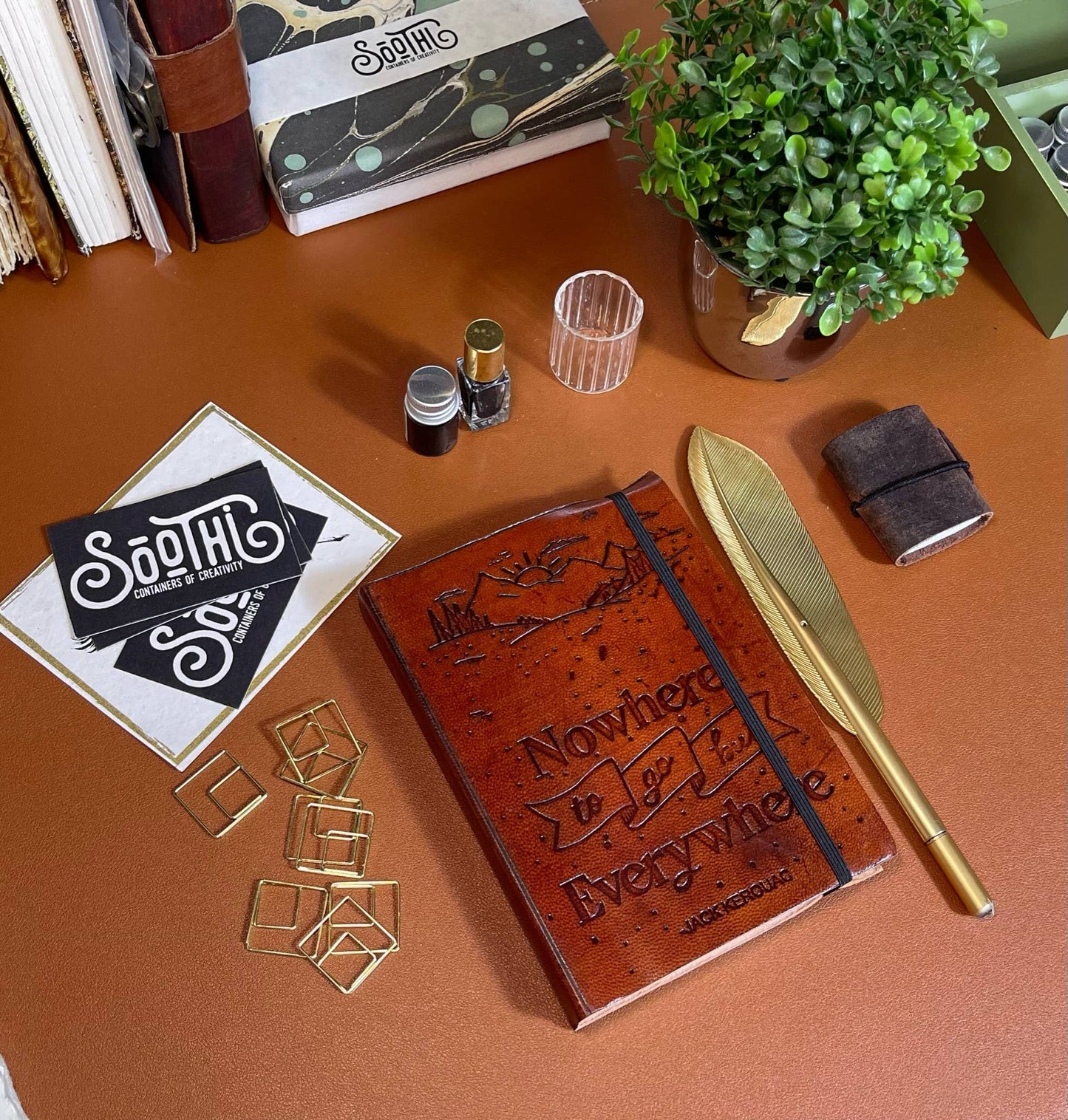 Nowhere And Everywhere Leather Journal - 5x7 Lined: Elastic Band