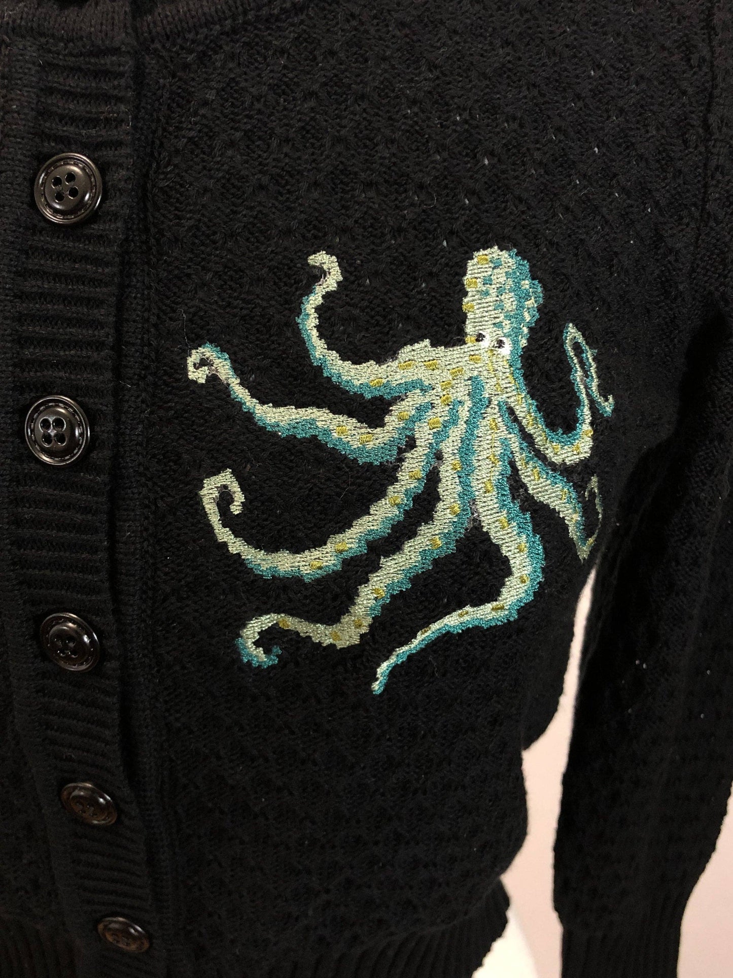 The Waltz Of The Octopus Cropped Cardigan in Black: X-Large