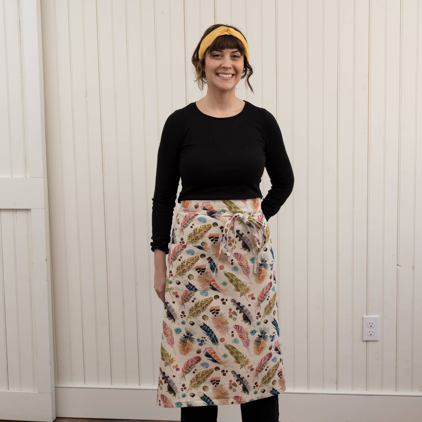 Cafe Apron- Feathers