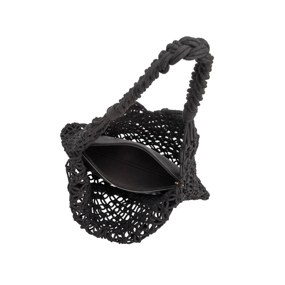 Izzy Medium Shoulder Bag in Black