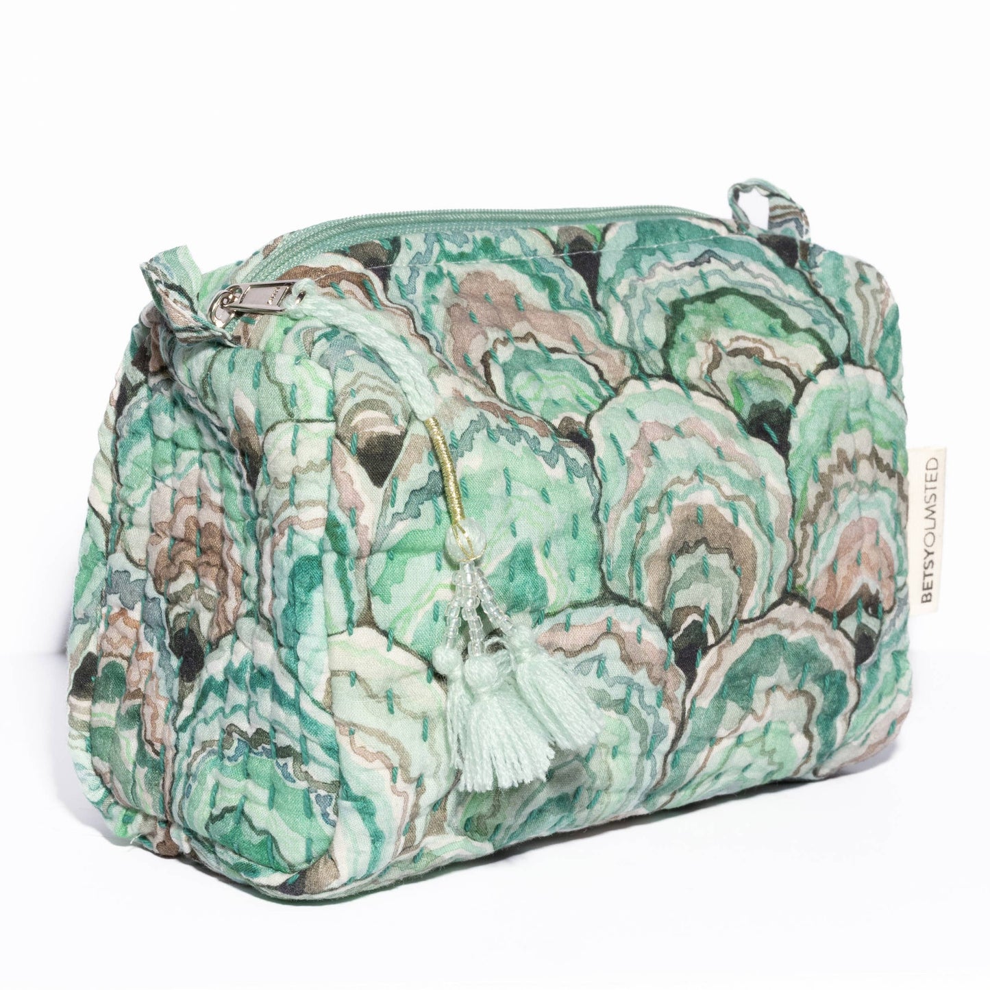 Quilted Dopp- Oyster in sea