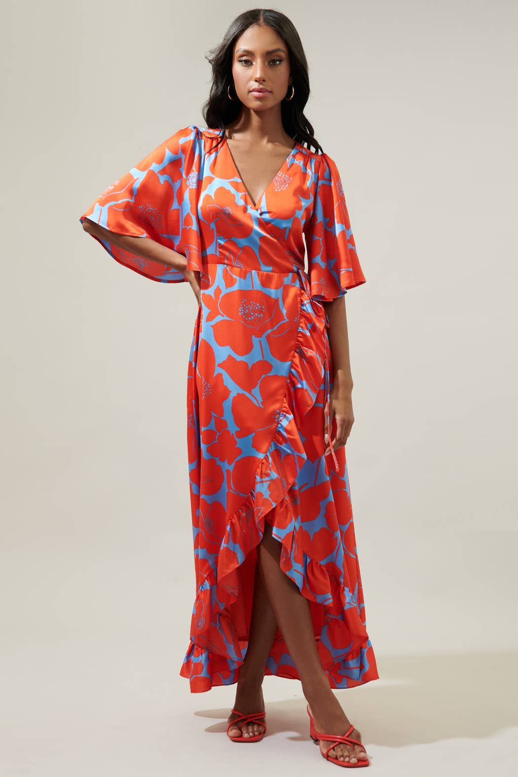 Poppy Floral Abelia Hi-Low Maxi Dress: BLUE-RED / XS