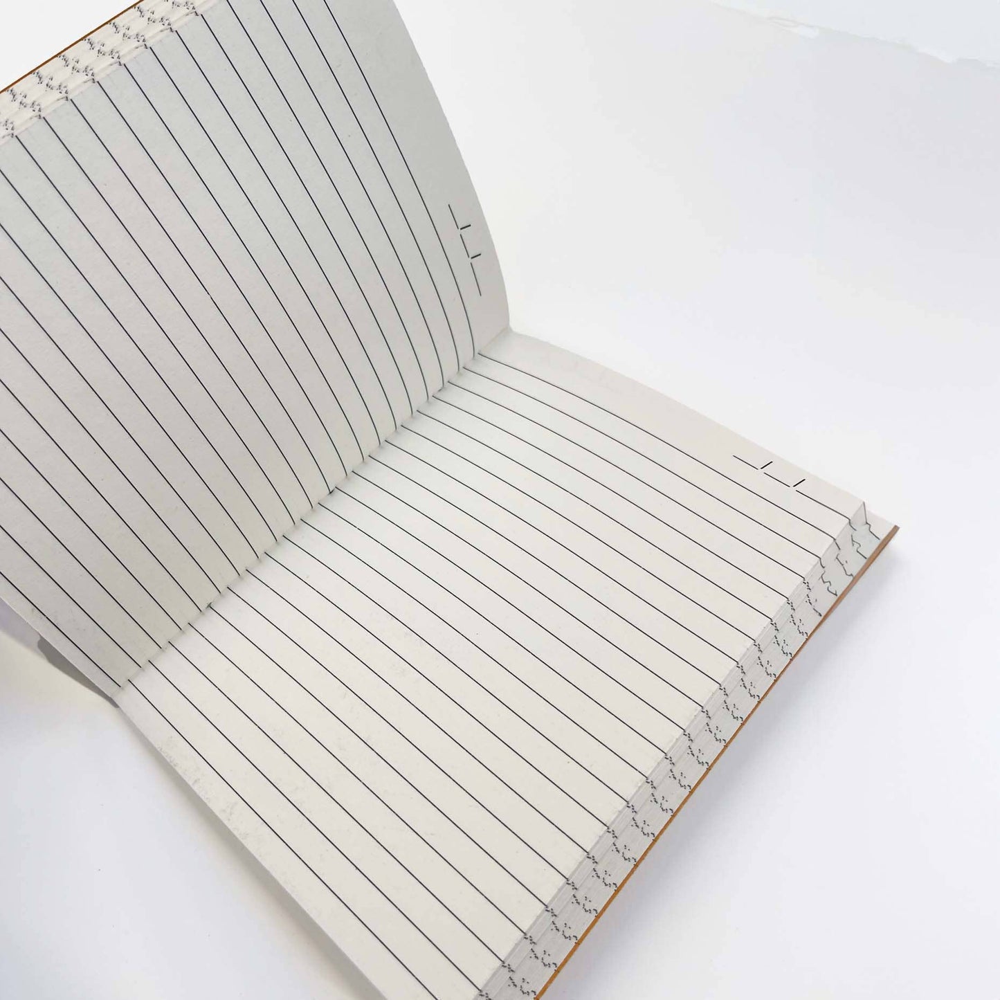 Nowhere And Everywhere Leather Journal - 5x7 Lined: Elastic Band