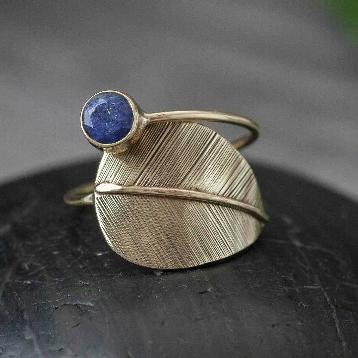 Adjustable Feather Wrap Ring: 8